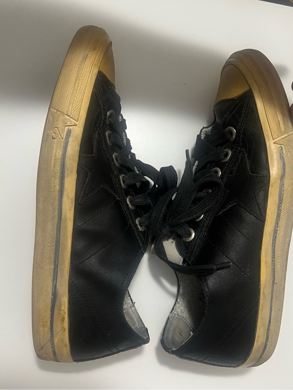 Golden Goose Vstar 2 Black Leather Sneakers with Yellowed Rubber Sole and Toe - Picture 6 of 16